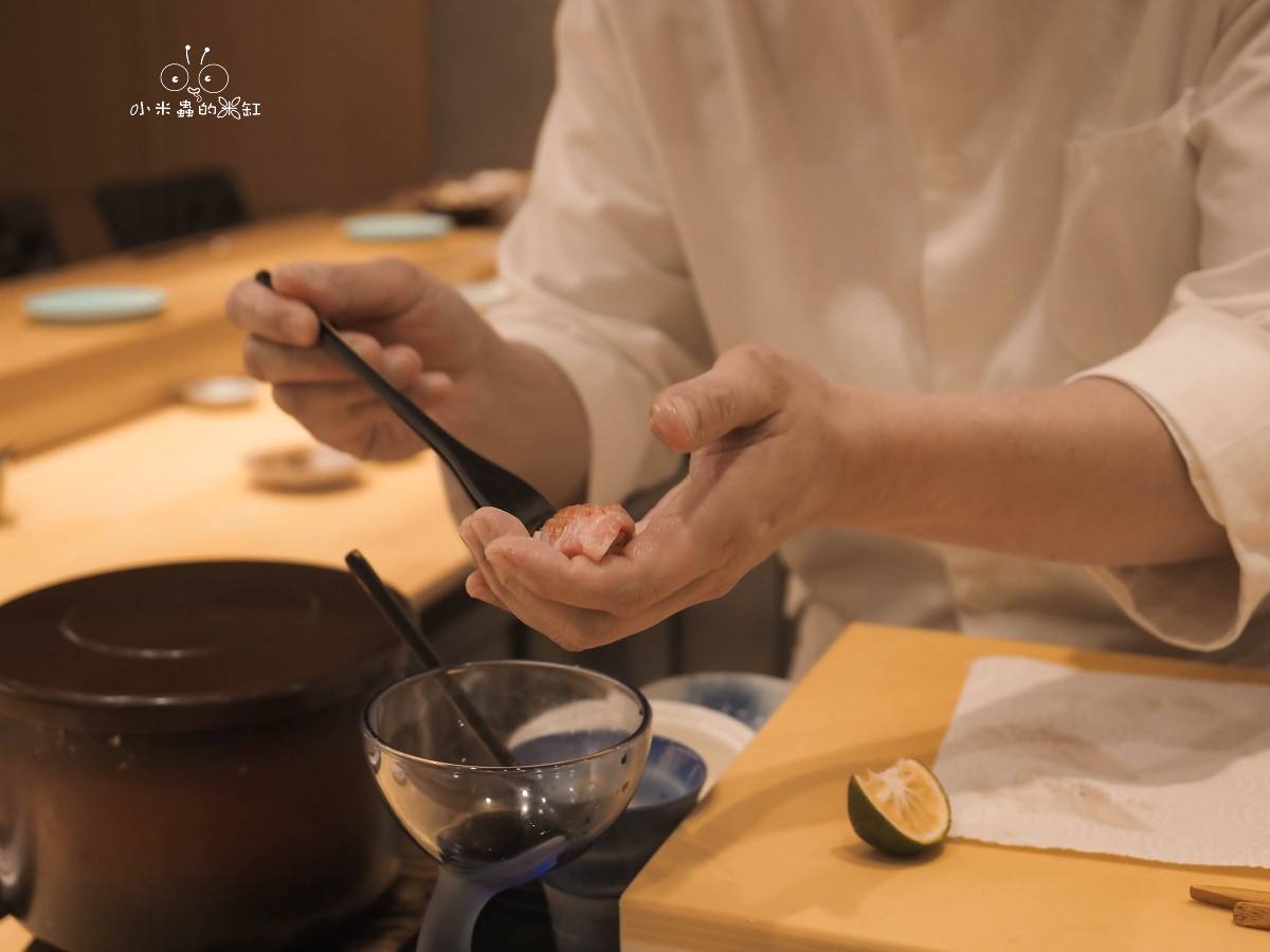 翔鮨 OMAKASE|中山區無菜單日本料理推薦,把 21道旬味直接交給師傅,是一場從第一口就回不去的高級饗宴 - 第34張圖 翔鮨 OMAKASE|中山區無菜單日本料理推薦,把 21道旬味直接交給師傅,是一場從第一口就回不去的高級饗宴