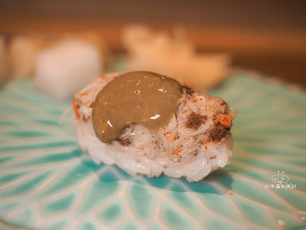 翔鮨 OMAKASE|中山區無菜單日本料理推薦,把 21道旬味直接交給師傅,是一場從第一口就回不去的高級饗宴 - 第37張圖 翔鮨 OMAKASE|中山區無菜單日本料理推薦,把 21道旬味直接交給師傅,是一場從第一口就回不去的高級饗宴