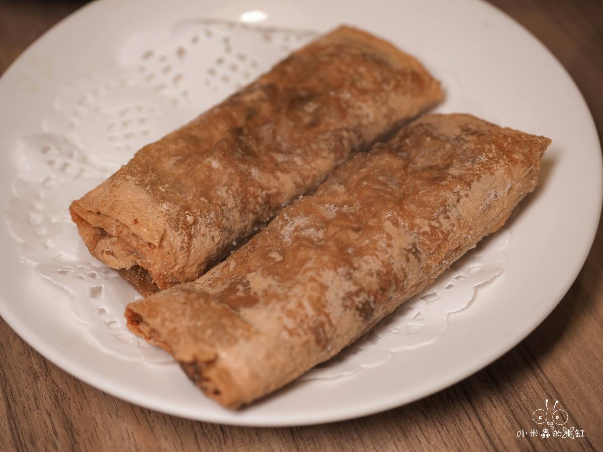 三重必吃平價港點「上手食客」！現點現蒸庶民美味，珍珠甜湯免費無限續！還能帶毛孩一起吃！
