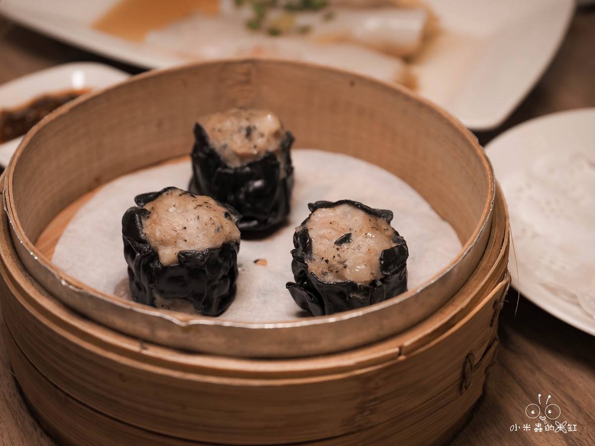 三重必吃平價港點「上手食客」！現點現蒸庶民美味，珍珠甜湯免費無限續！還能帶毛孩一起吃！