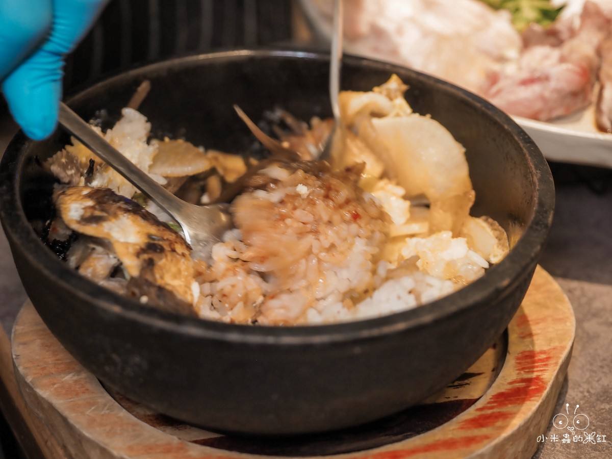 林口三井美食推薦|彩豚屋 日韓結合的生菜包肉專門店,專人代烤極厚三層肉,生菜無限續,寵物友善超加分 - 第43張圖 林口三井美食推薦|彩豚屋 日韓結合的生菜包肉專門店,專人代烤極厚三層肉,生菜無限續,寵物友善超加分