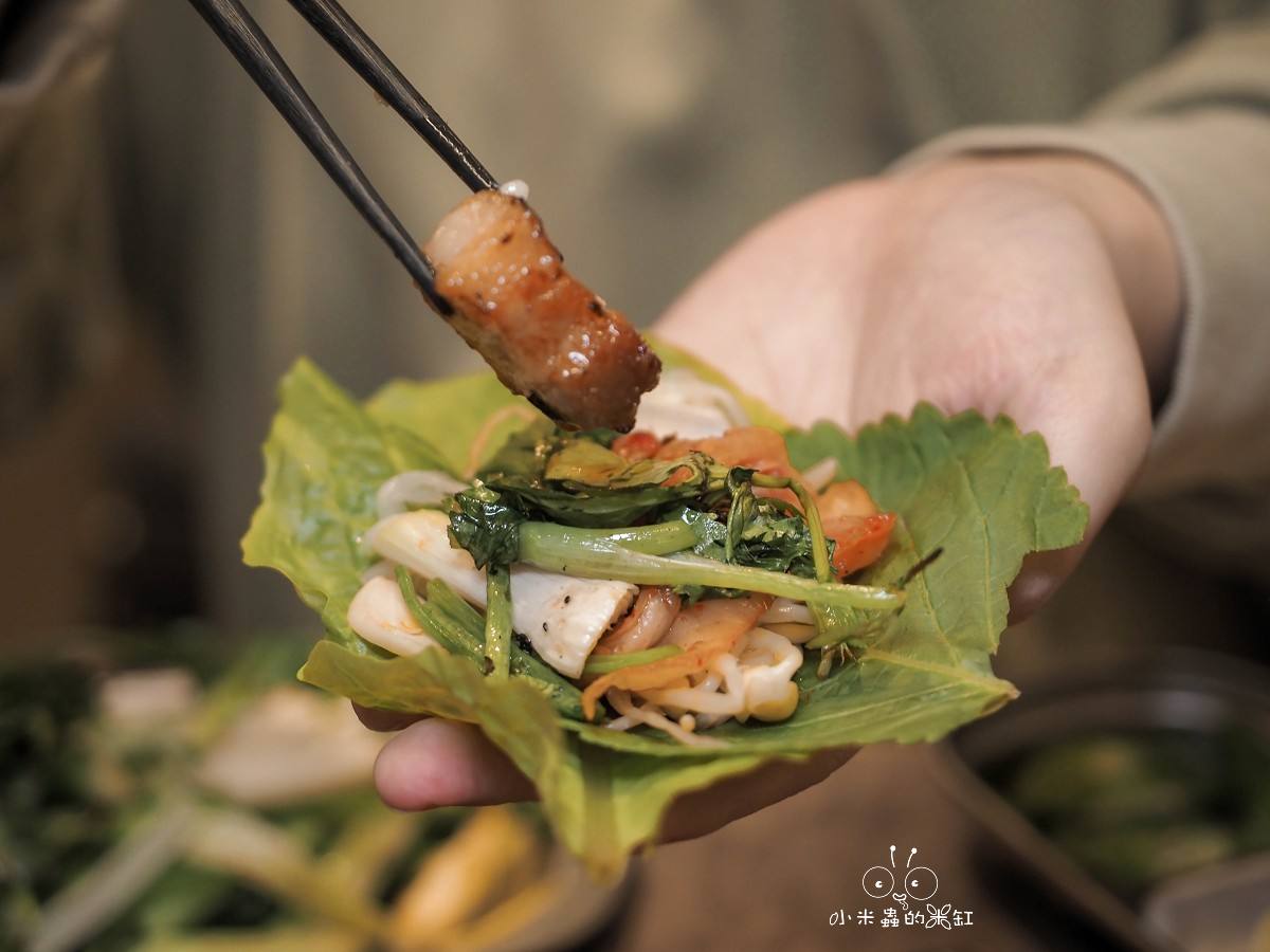 林口三井美食推薦|彩豚屋 日韓結合的生菜包肉專門店,專人代烤極厚三層肉,生菜無限續,寵物友善超加分 - 第33張圖 林口三井美食推薦|彩豚屋 日韓結合的生菜包肉專門店,專人代烤極厚三層肉,生菜無限續,寵物友善超加分
