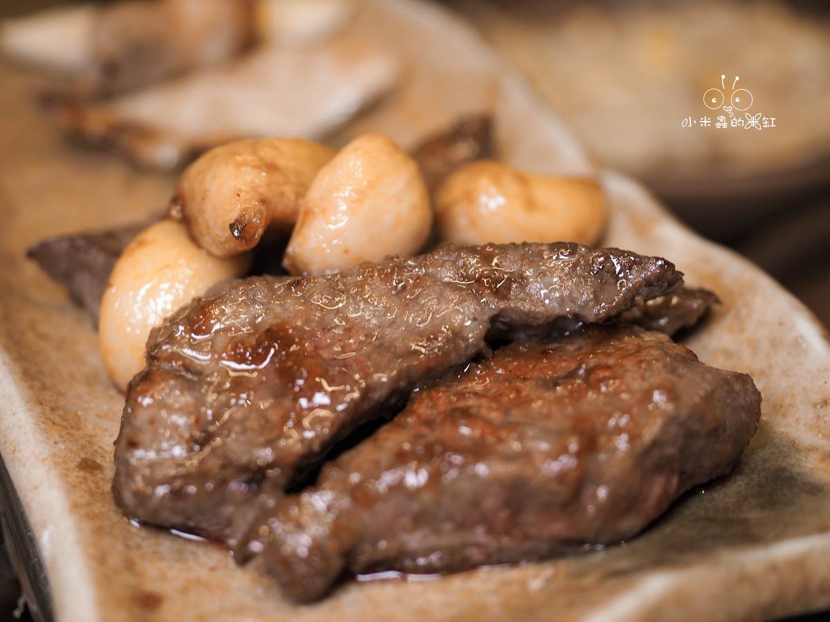 林口三井美食推薦|彩豚屋 日韓結合的生菜包肉專門店,專人代烤極厚三層肉,生菜無限續,寵物友善超加分 - 第36張圖 林口三井美食推薦|彩豚屋 日韓結合的生菜包肉專門店,專人代烤極厚三層肉,生菜無限續,寵物友善超加分