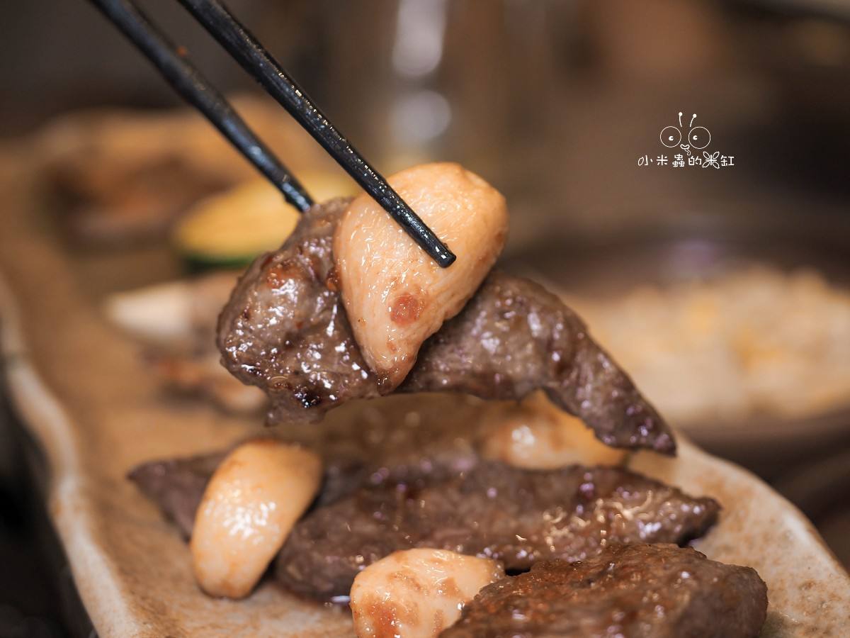 林口三井美食推薦|彩豚屋 日韓結合的生菜包肉專門店,專人代烤極厚三層肉,生菜無限續,寵物友善超加分 - 第37張圖 林口三井美食推薦|彩豚屋 日韓結合的生菜包肉專門店,專人代烤極厚三層肉,生菜無限續,寵物友善超加分