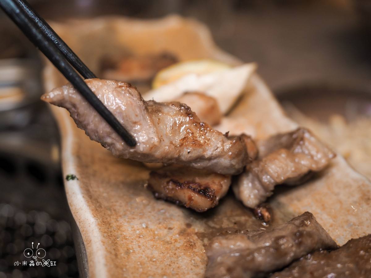 林口三井美食推薦|彩豚屋 日韓結合的生菜包肉專門店,專人代烤極厚三層肉,生菜無限續,寵物友善超加分 - 第35張圖 林口三井美食推薦|彩豚屋 日韓結合的生菜包肉專門店,專人代烤極厚三層肉,生菜無限續,寵物友善超加分