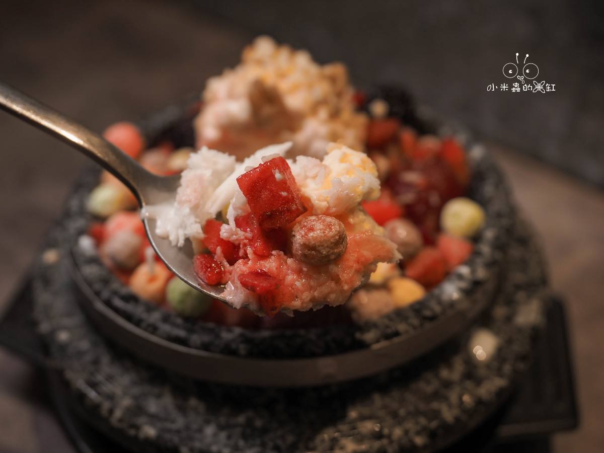 林口三井美食推薦|彩豚屋 日韓結合的生菜包肉專門店,專人代烤極厚三層肉,生菜無限續,寵物友善超加分 - 第49張圖 林口三井美食推薦|彩豚屋 日韓結合的生菜包肉專門店,專人代烤極厚三層肉,生菜無限續,寵物友善超加分