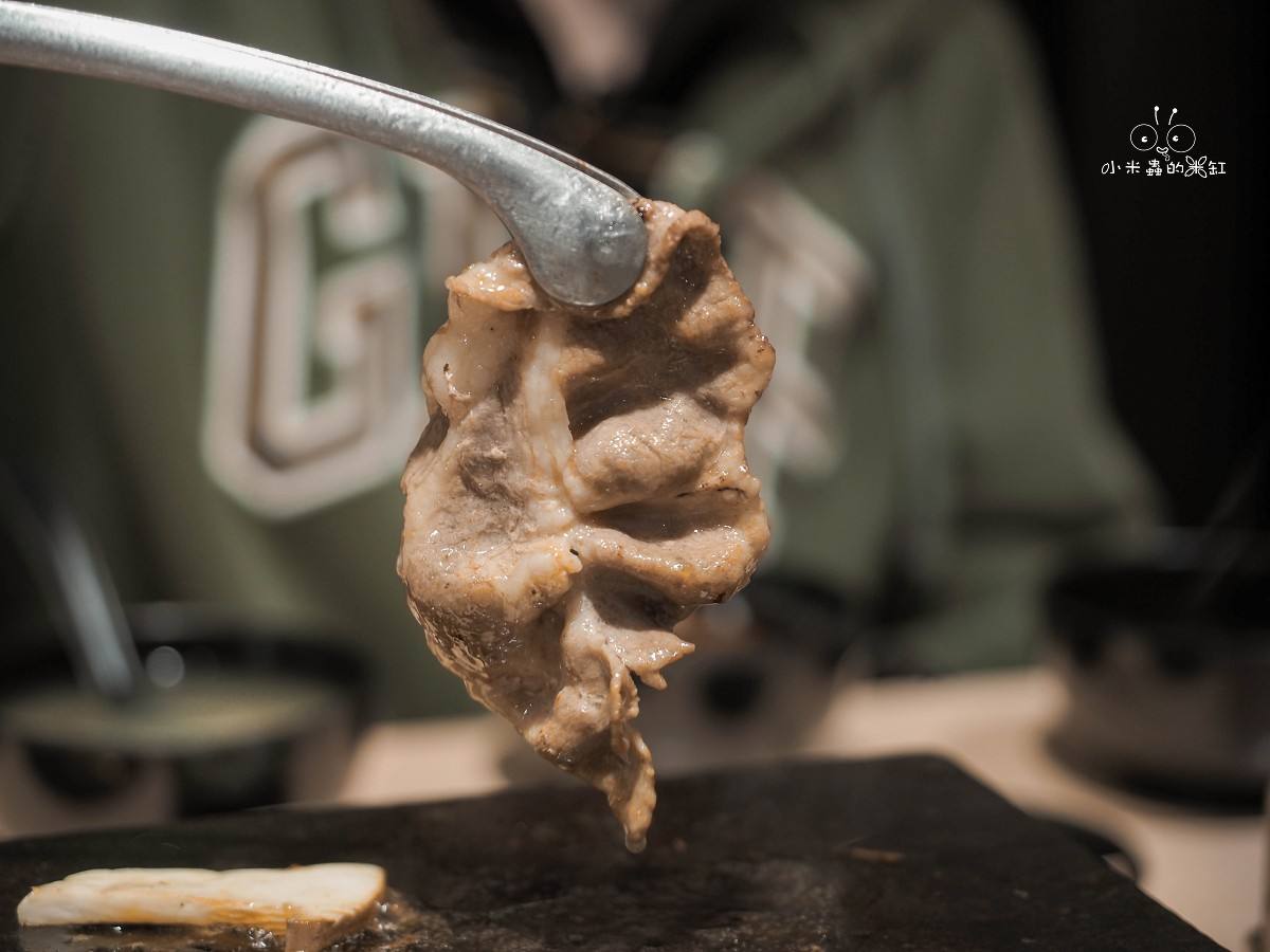 竹北竟然有一間只要160元的燒肉店!食石燒肉竹北縣政店:咖哩飯、肉燥飯隨你吃到飽,CP值超高! - 第21張圖 竹北竟然有一間只要160元的燒肉店!食石燒肉竹北縣政店:咖哩飯、肉燥飯隨你吃到飽,CP值超高!