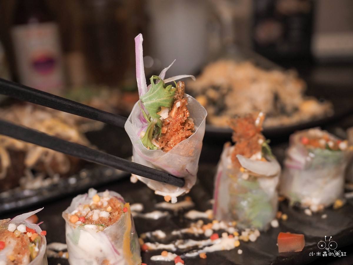 永和宵夜必吃！隱居永貞店 隱身巷弄的日式深夜食堂，串燒、居酒屋料理與寵物友善的完美結合
