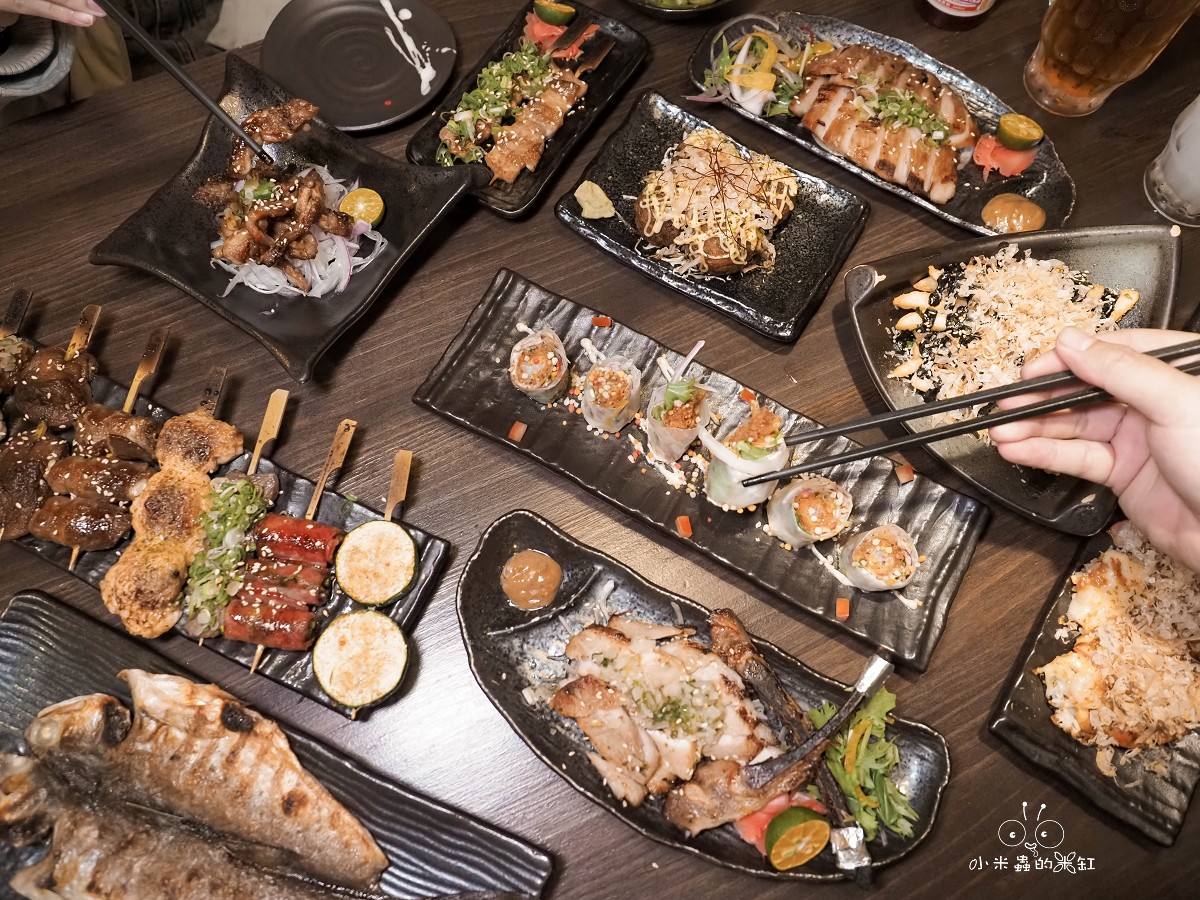 永和宵夜必吃！隱居永貞店 隱身巷弄的日式深夜食堂，串燒、居酒屋料理與寵物友善的完美結合