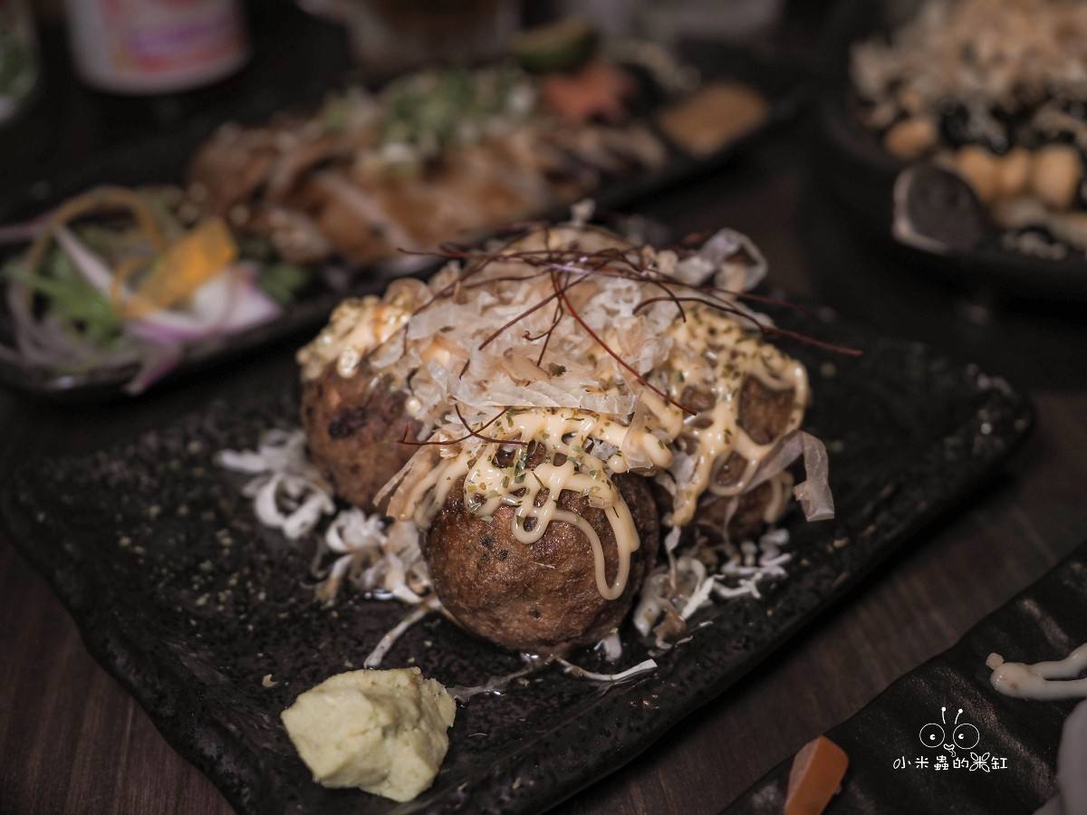 永和宵夜必吃！隱居永貞店 隱身巷弄的日式深夜食堂，串燒、居酒屋料理與寵物友善的完美結合