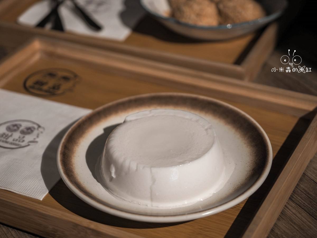 西門港式甜品推薦｜香香甜品 深夜也能吃到的港式甜湯！芝麻糊、楊枝甘露、燉奶每一碗都超療癒