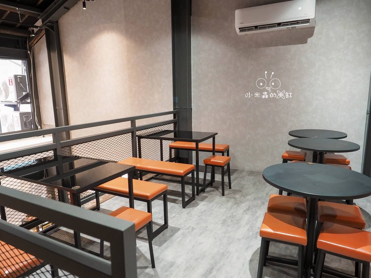 西門港式甜品推薦｜香香甜品 深夜也能吃到的港式甜湯！芝麻糊、楊枝甘露、燉奶每一碗都超療癒