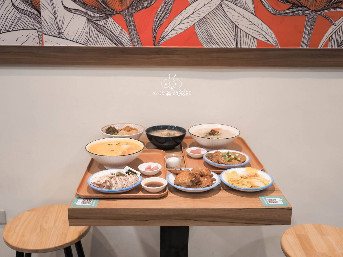 板橋麵店推薦！花山家台麵小館｜免費冬瓜茶喝到爽！懷古豬排麵、南洋魷魚麵一次滿足，平價又有質感！