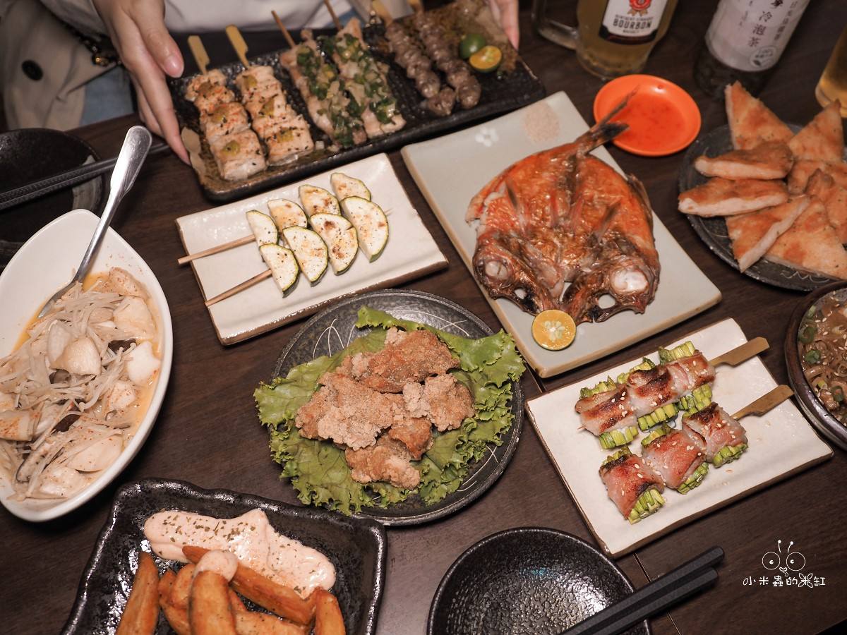 士林夜市美食推薦！大村武串燒居酒屋士林店｜超濃郁日式風情，隱密包廂與寵物友善的深夜微醺好去處