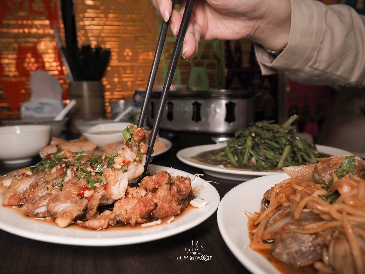 蘆洲泰式料理推薦!夏天小館泰式料理|隱藏版超厚月亮蝦餅!泰國老闆掌廚,白飯吃到飽還寵物友善太加分 - 第9張圖 蘆洲泰式料理推薦!夏天小館泰式料理|隱藏版超厚月亮蝦餅!泰國老闆掌廚,白飯吃到飽還寵物友善太加分