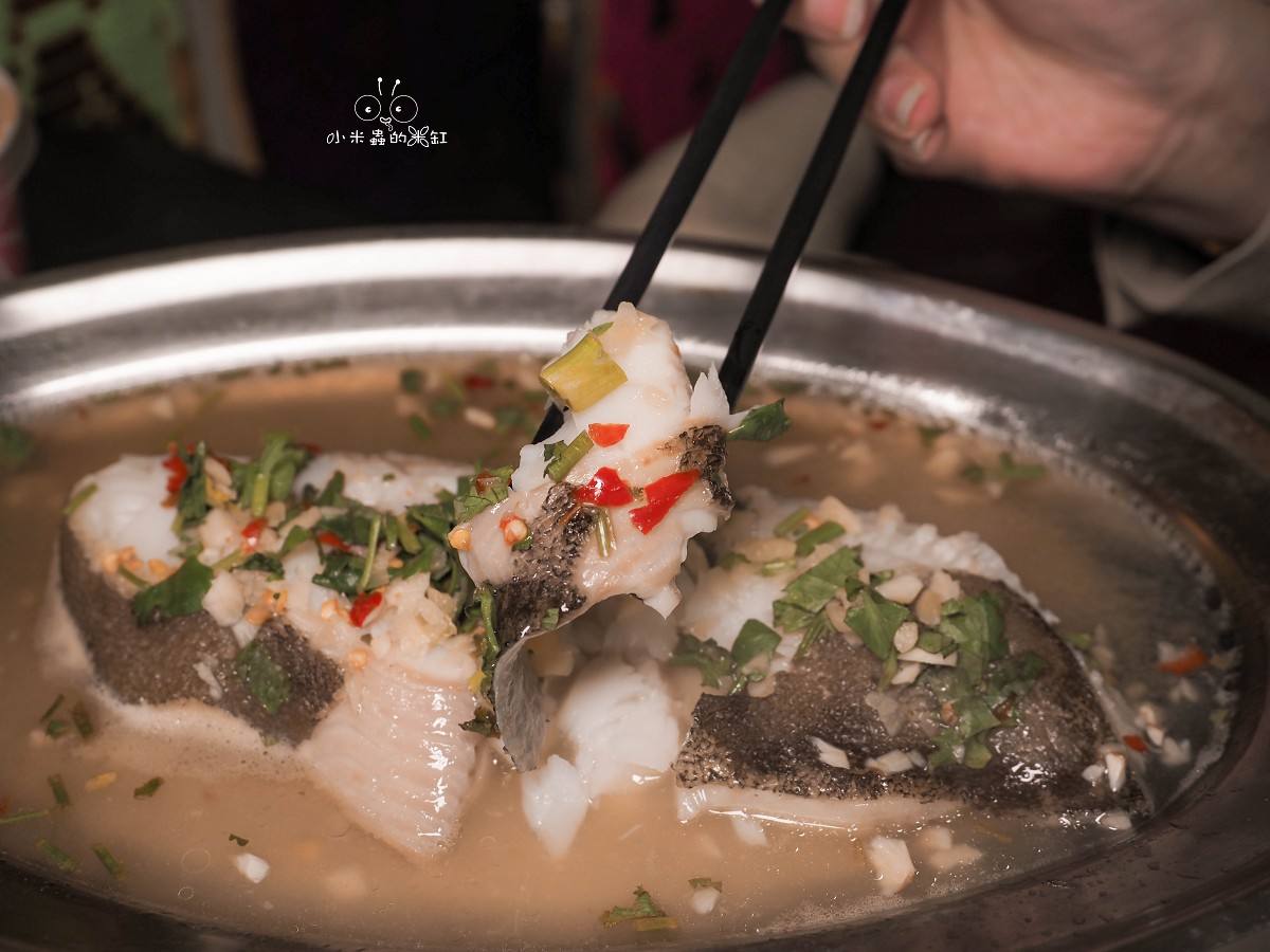 蘆洲泰式料理推薦!夏天小館泰式料理|隱藏版超厚月亮蝦餅!泰國老闆掌廚,白飯吃到飽還寵物友善太加分 - 第16張圖 蘆洲泰式料理推薦!夏天小館泰式料理|隱藏版超厚月亮蝦餅!泰國老闆掌廚,白飯吃到飽還寵物友善太加分