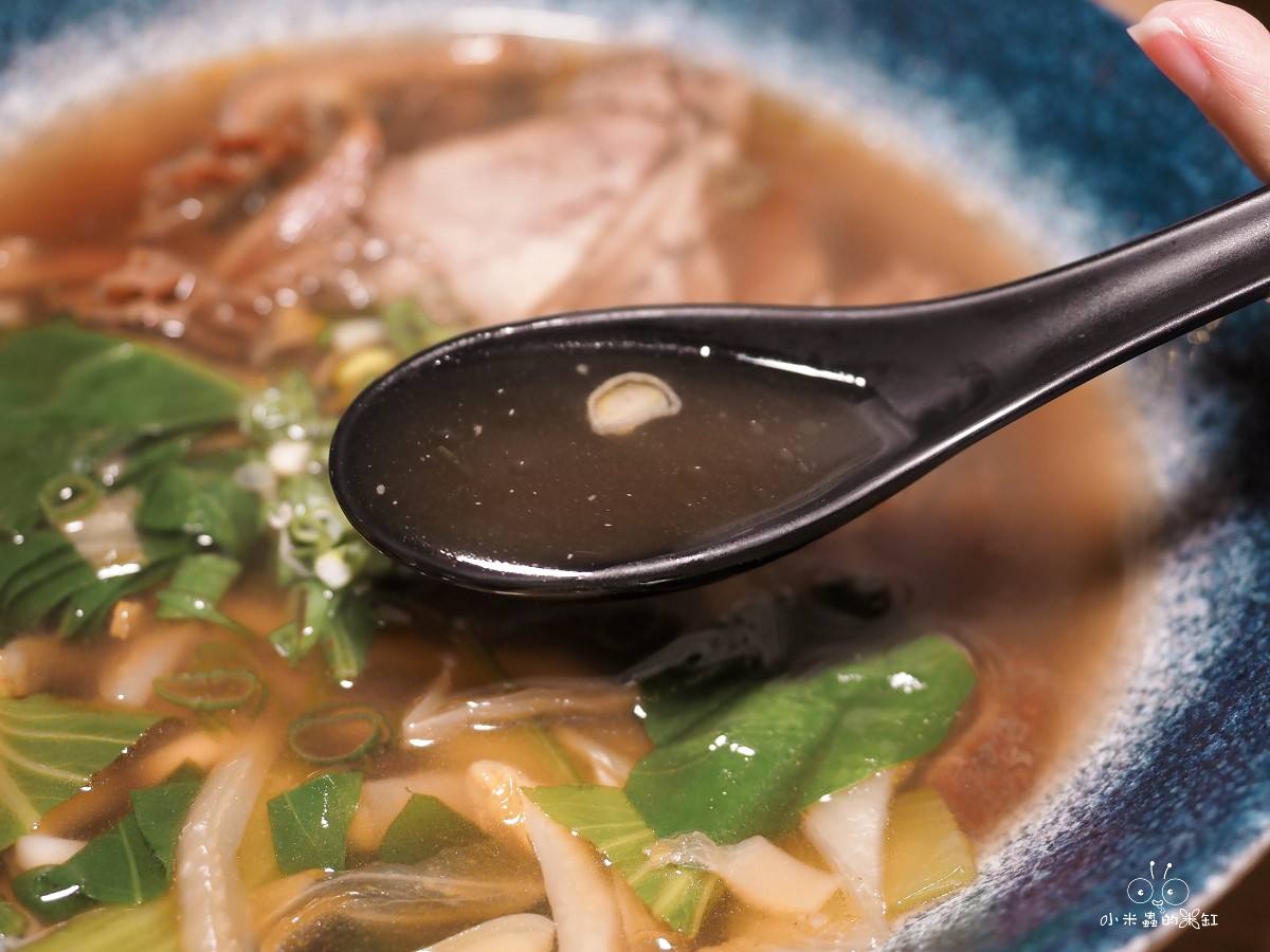 台北大安區延吉街必吃！美喝麥喝台式餐酒館｜199啤酒暢飲喝到飽，水餃、牛三寶根本深夜聚餐神隊友