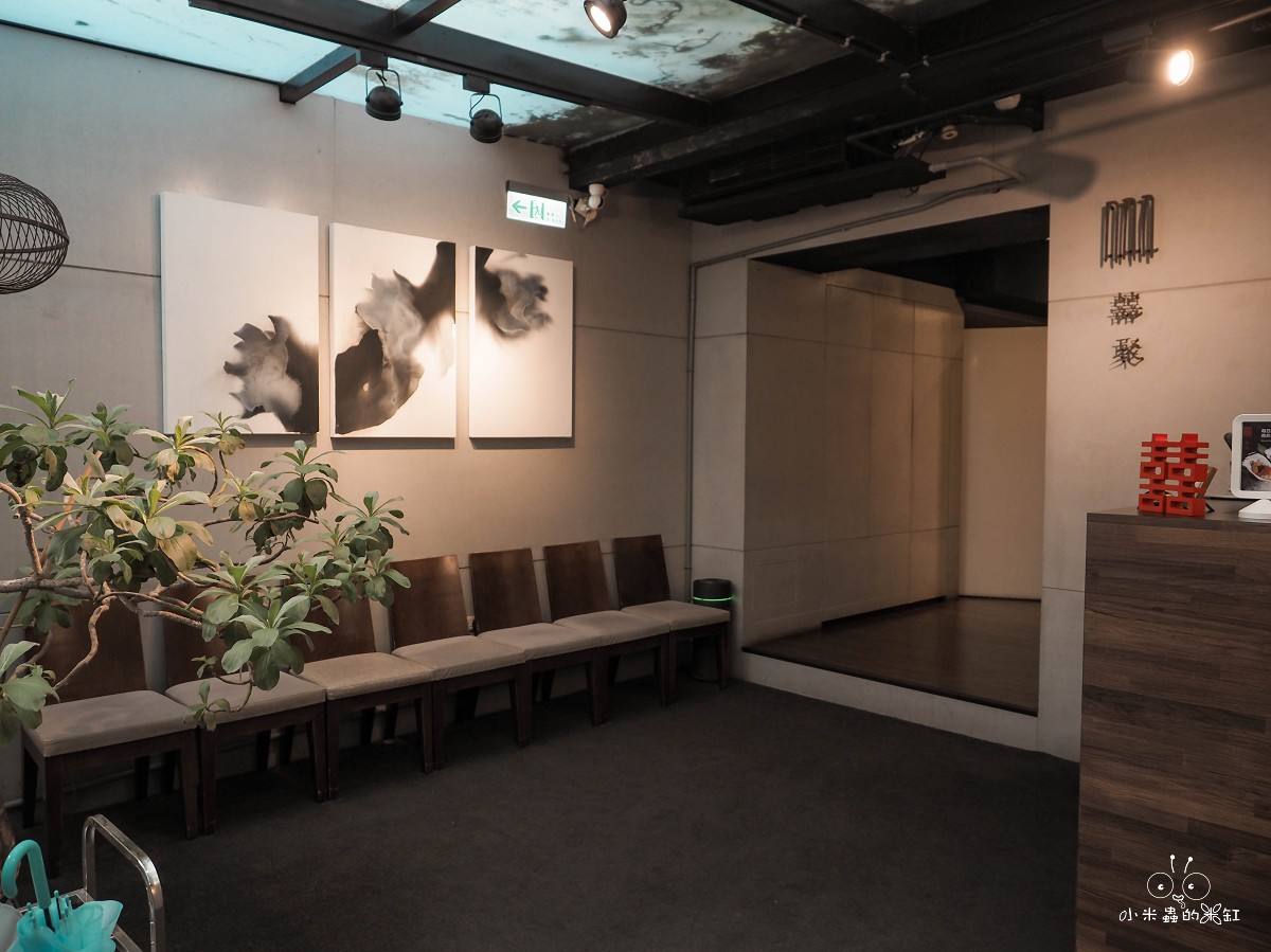 國父紀念館站高級火鍋推薦|《囍聚精緻鍋物》活體青蟳、專人桌邊服務太享受!海鮮控必朝聖的頂級鍋物饗宴 - 第3張圖 國父紀念館站高級火鍋推薦|《囍聚精緻鍋物》活體青蟳、專人桌邊服務太享受!海鮮控必朝聖的頂級鍋物饗宴