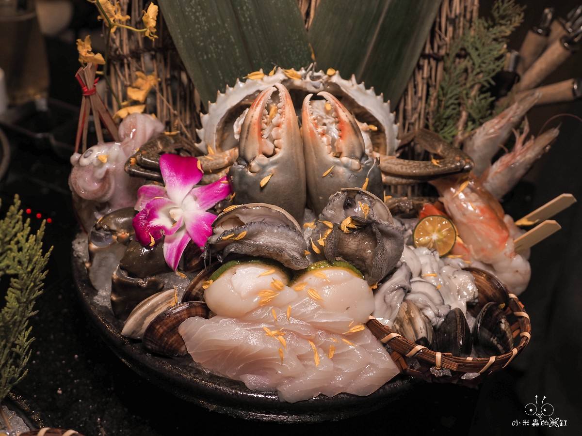 國父紀念館站高級火鍋推薦|《囍聚精緻鍋物》活體青蟳、專人桌邊服務太享受!海鮮控必朝聖的頂級鍋物饗宴 - 第25張圖 國父紀念館站高級火鍋推薦|《囍聚精緻鍋物》活體青蟳、專人桌邊服務太享受!海鮮控必朝聖的頂級鍋物饗宴