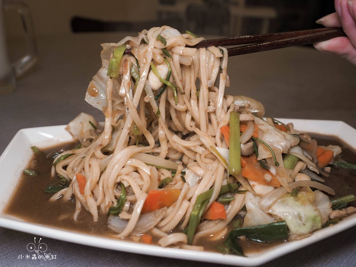 新竹最強熱炒推薦!草地囡仔複合式熱炒|竹北聚餐必吃,炎焰牛牛火焰秀太浮誇,這間餐廳一定會讓你想回訪! - 第15張圖 新竹最強熱炒推薦!草地囡仔複合式熱炒|竹北聚餐必吃,炎焰牛牛火焰秀太浮誇,這間餐廳一定會讓你想回訪!