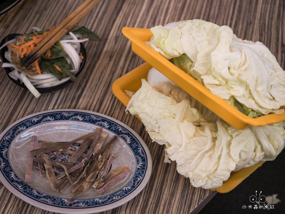 西門町火鍋推薦|雅香石頭火鍋 1976年老字號石頭火鍋,先爆香再開鍋真的有夠香!營業到凌晨的宵夜首選! - 第11張圖 西門町火鍋推薦|雅香石頭火鍋 1976年老字號石頭火鍋,先爆香再開鍋真的有夠香!營業到凌晨的宵夜首選!