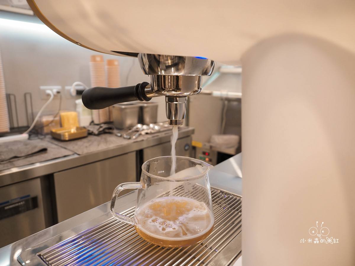 台北東區美食|《好正商行 HAO ZHENG》 大人系酒香Gelato太迷人!玉井愛文芒果、梅酒與開心果一次吃 - 第11張圖 台北東區美食|《好正商行 HAO ZHENG》 大人系酒香Gelato太迷人!玉井愛文芒果、梅酒與開心果一次吃
