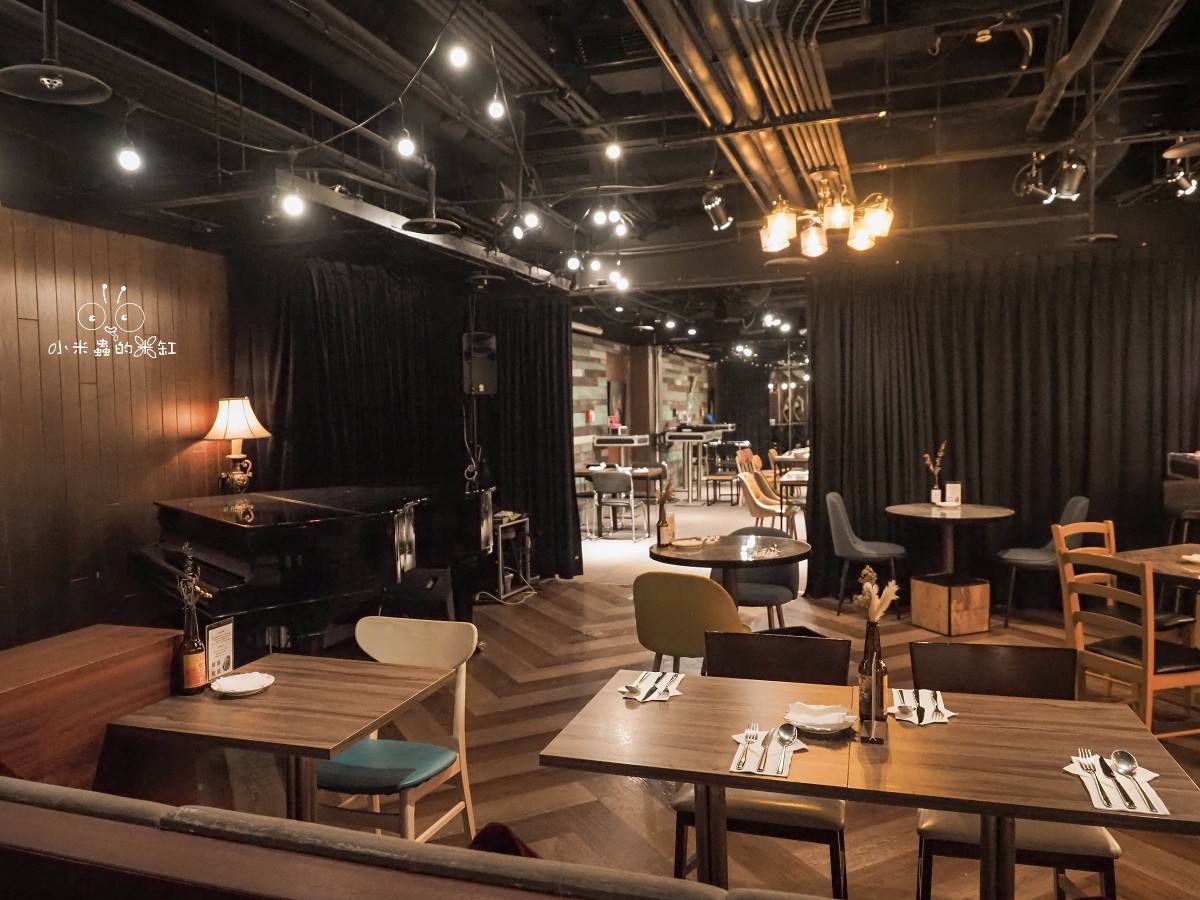 捷運中正紀念堂站餐廳推薦|《戲台酒館》國家兩廳院餐廳藏著爵士音樂餐廳,約會聚餐都適合的質感餐酒館 - 第6張圖 捷運中正紀念堂站餐廳推薦|《戲台酒館》國家兩廳院餐廳藏著爵士音樂餐廳,約會聚餐都適合的質感餐酒館
