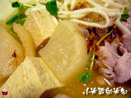 南京復興美食|麻犇堂-本舖 港式麵食 配料超豐富的柴魚無敵爆料雜碎湯麵 - 第32張圖